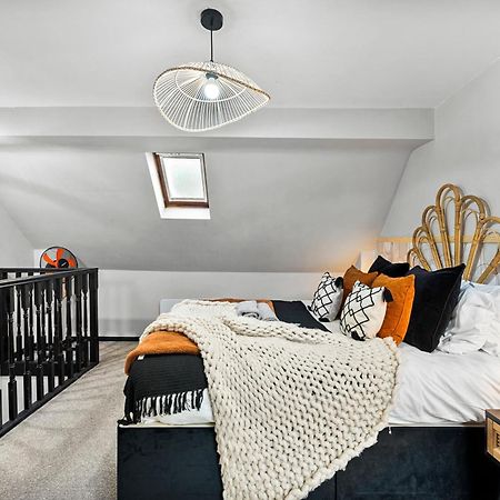30 Percent Off! Elegant Cottage Of Whitby - Sleeps 5 Bagian luar foto