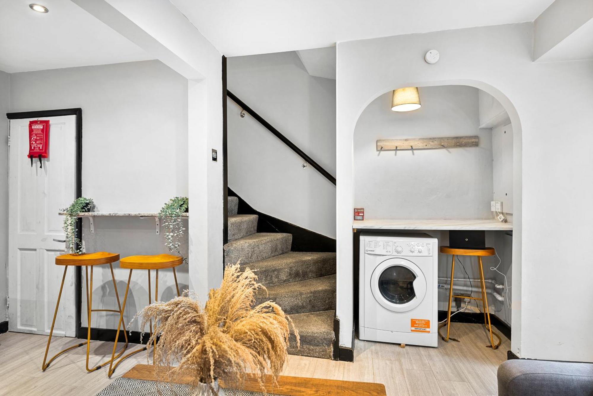 30 Percent Off! Elegant Cottage Of Whitby - Sleeps 5 Bagian luar foto