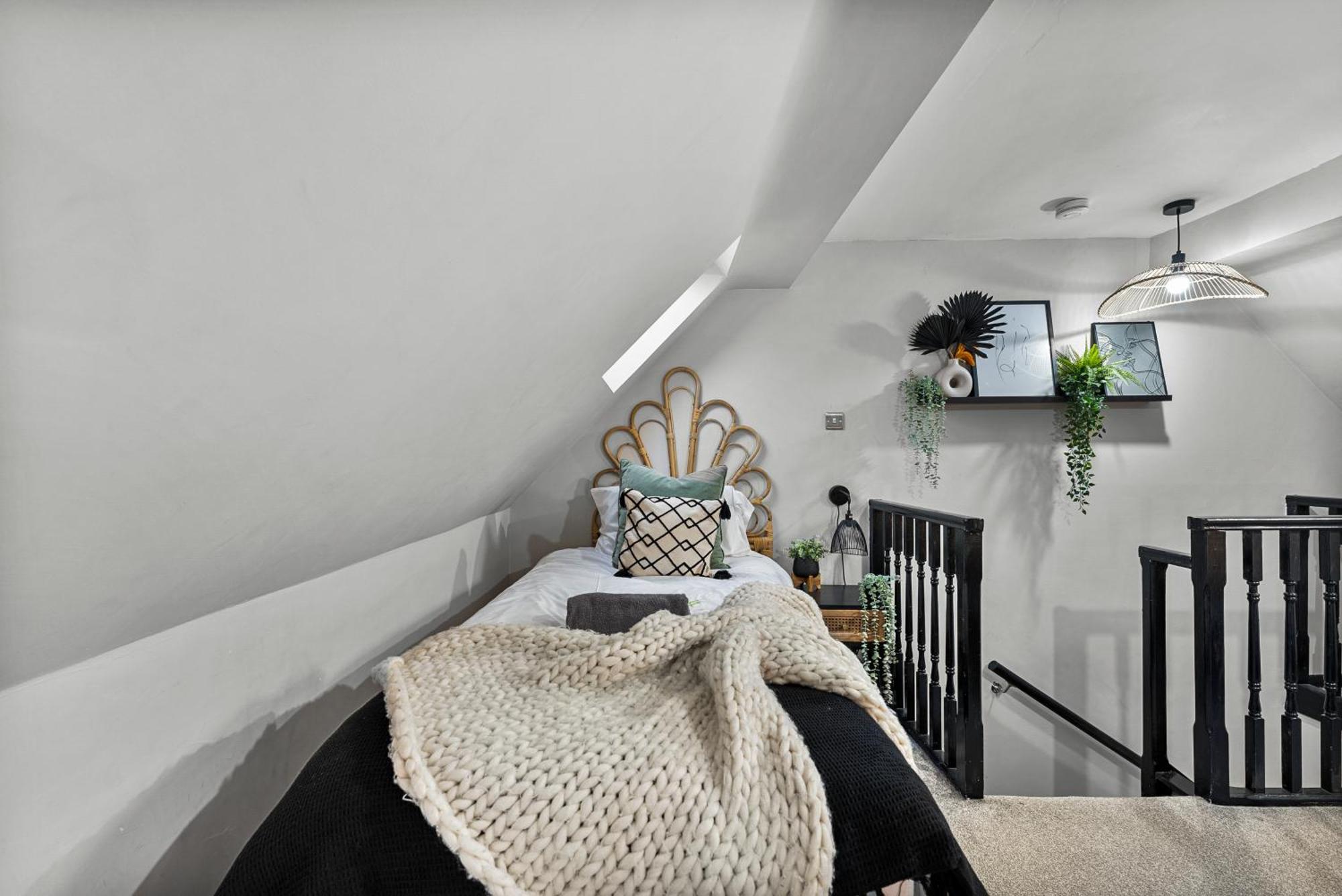 30 Percent Off! Elegant Cottage Of Whitby - Sleeps 5 Bagian luar foto